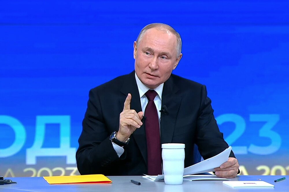 Путин объяснил свой кашель работой кондиционеров