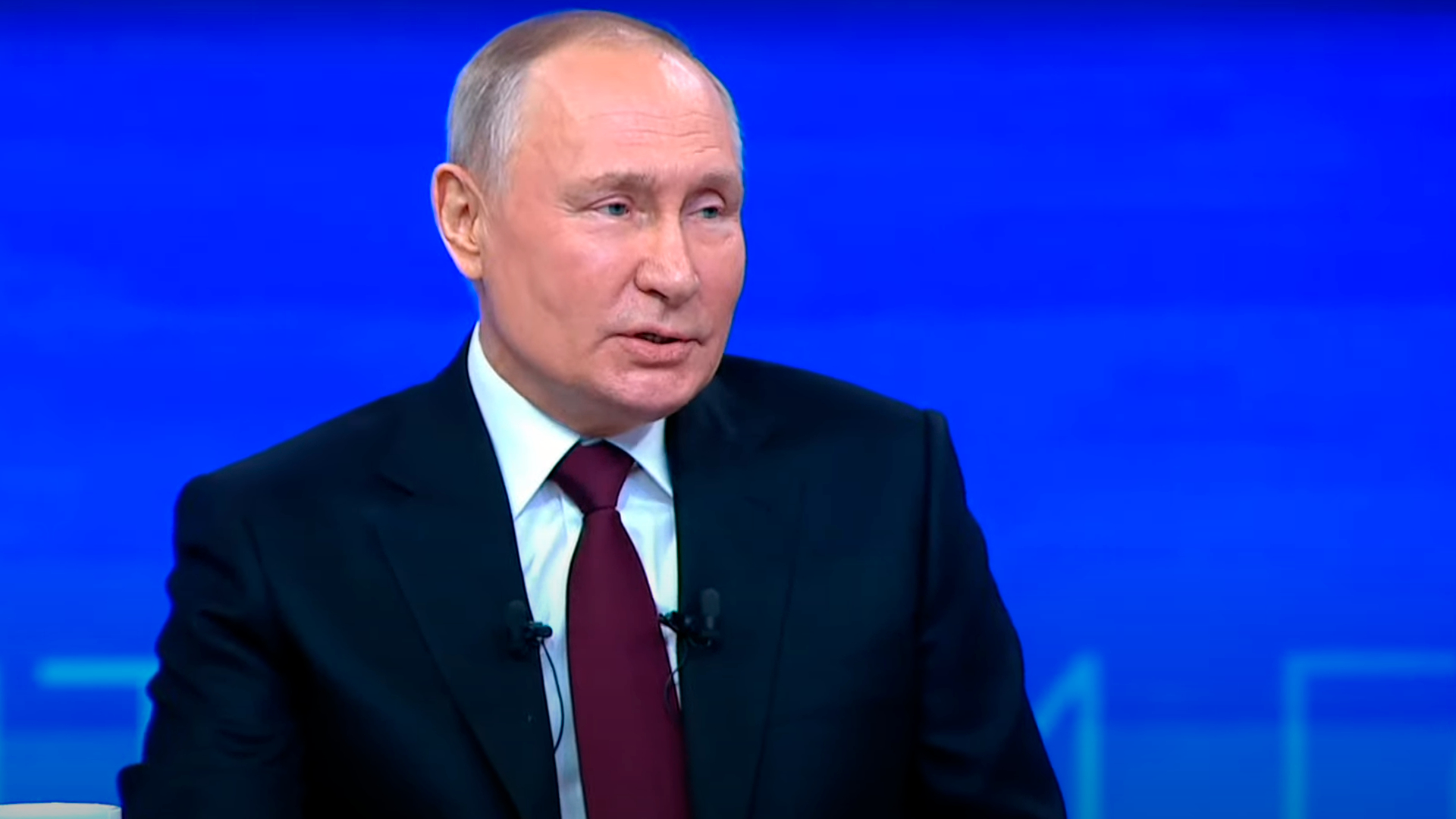 Путин заявил, что в России речи о запрете абортов не идет