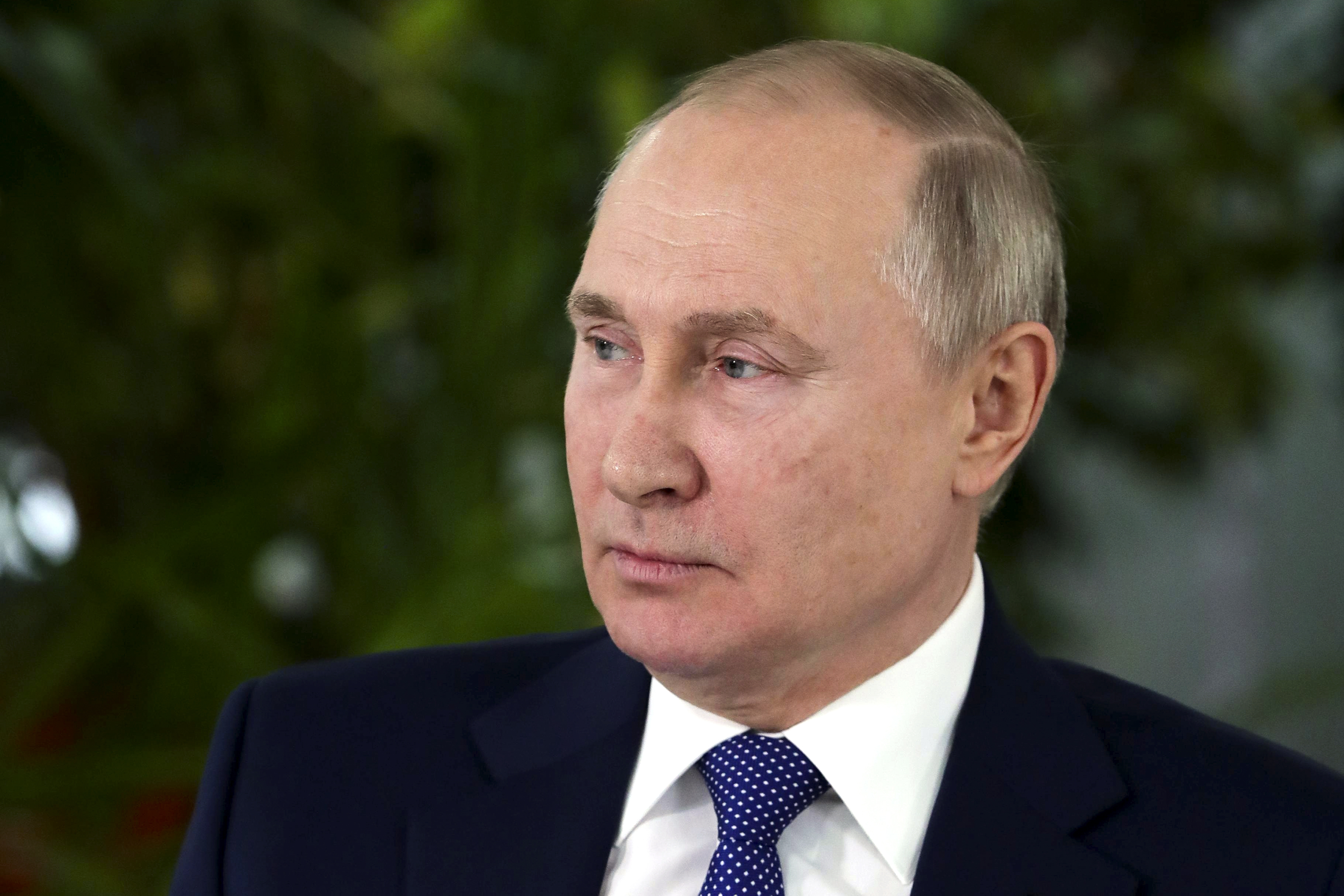 Путин заявил, что российские войска владеют инициативой на СВО