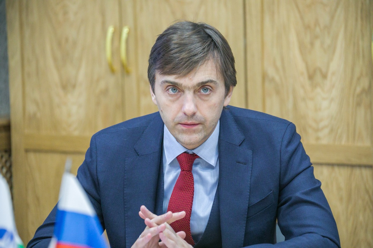 Министр Кравцов сообщил о возвращении в школы уроков труда
