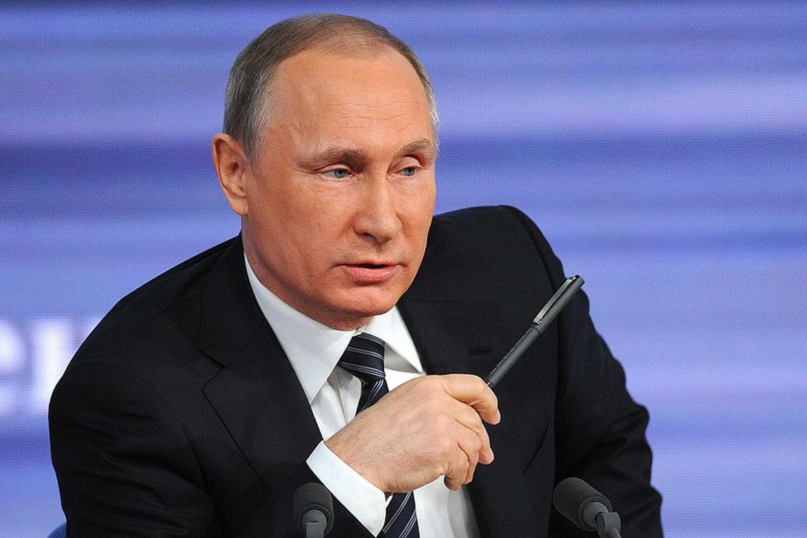 Путин подписал закон о правилах выдворения мигрантов из России