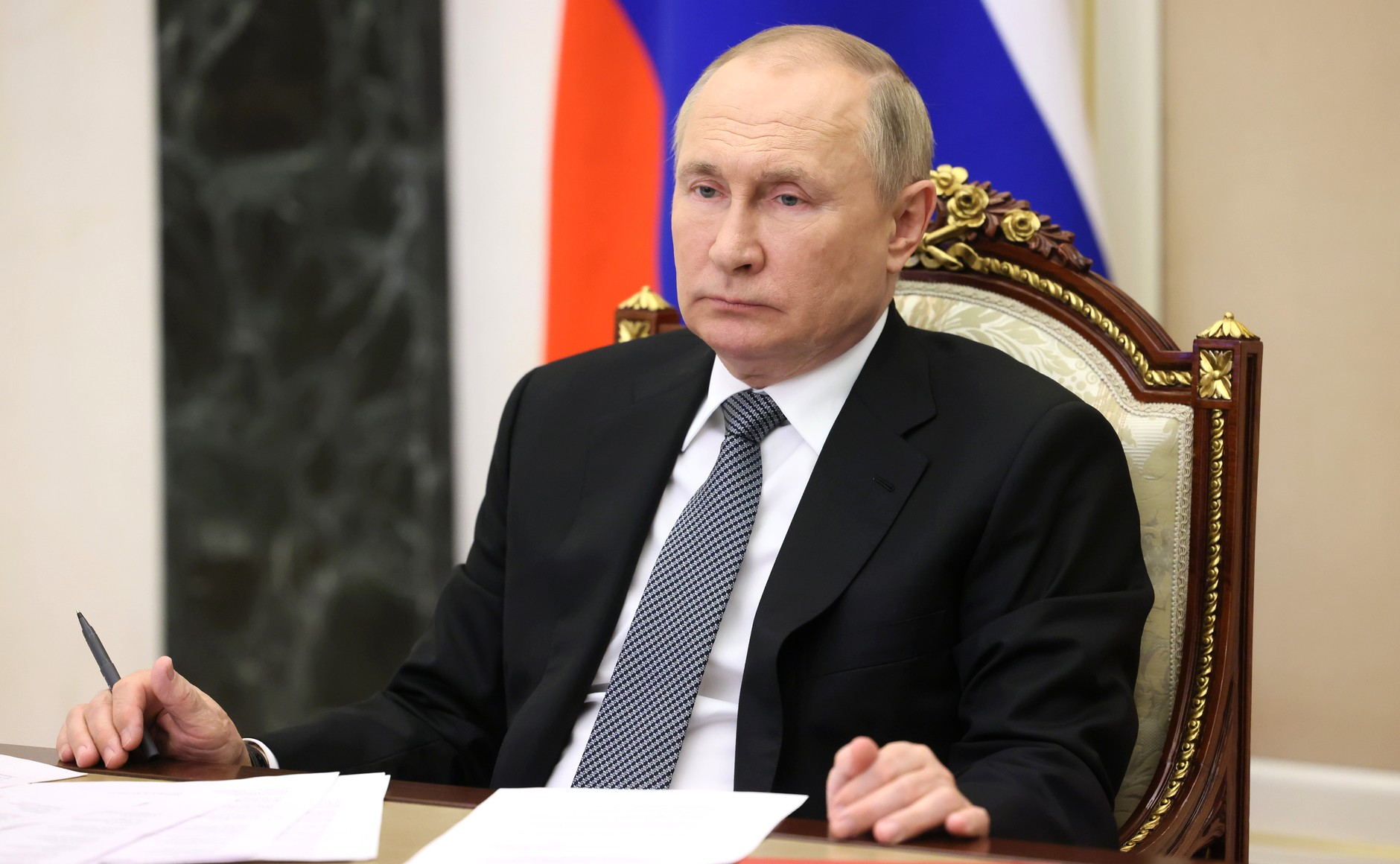 Путин поручил повысить до майора штурмовавшего Марьинку командира Трошина