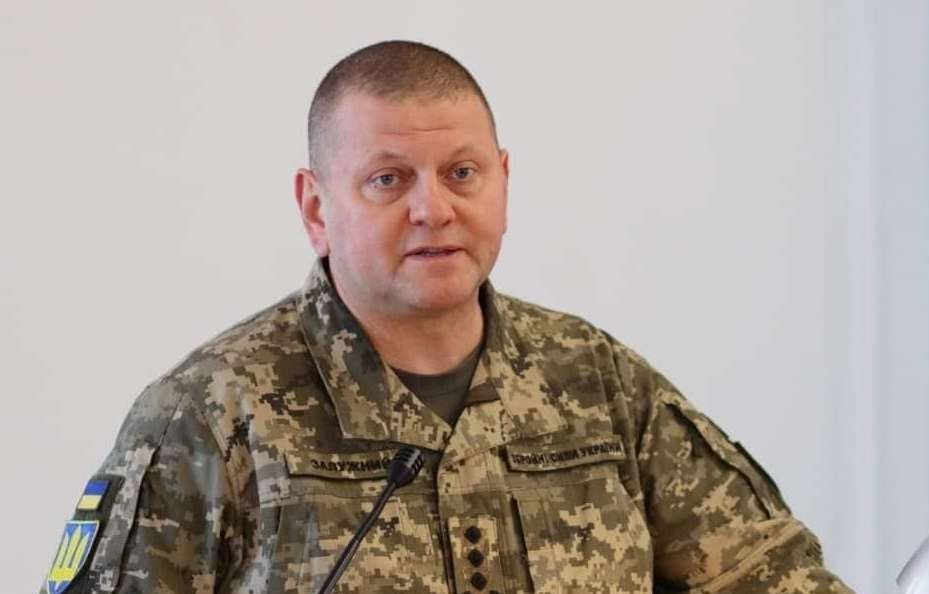 Newsweek: Залужный потребовал больше помощи из-за поражений ВСУ
