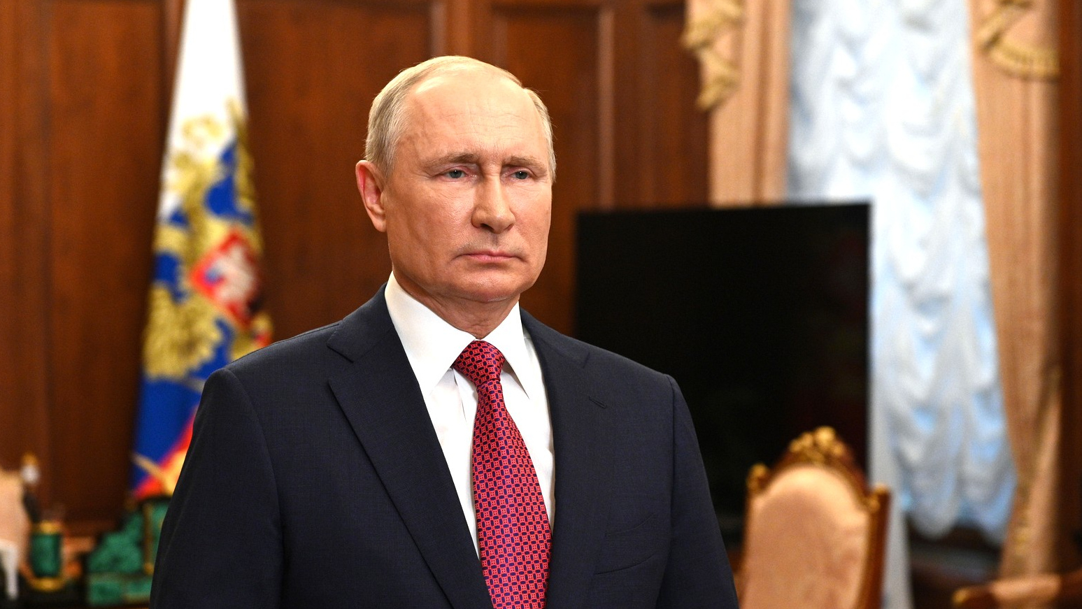 Путин назвал сохранение экономики России самым главным в 2023 году