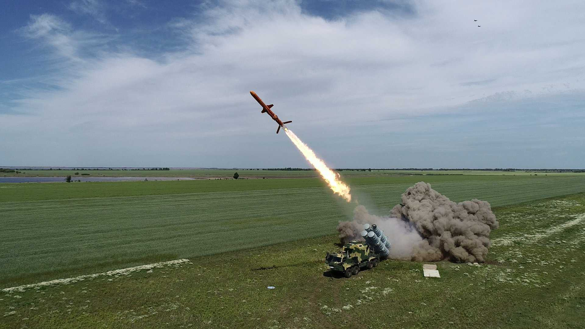 МО РФ: средства ПВО уничтожили в Черном море украинскую ракету «Нептун»
