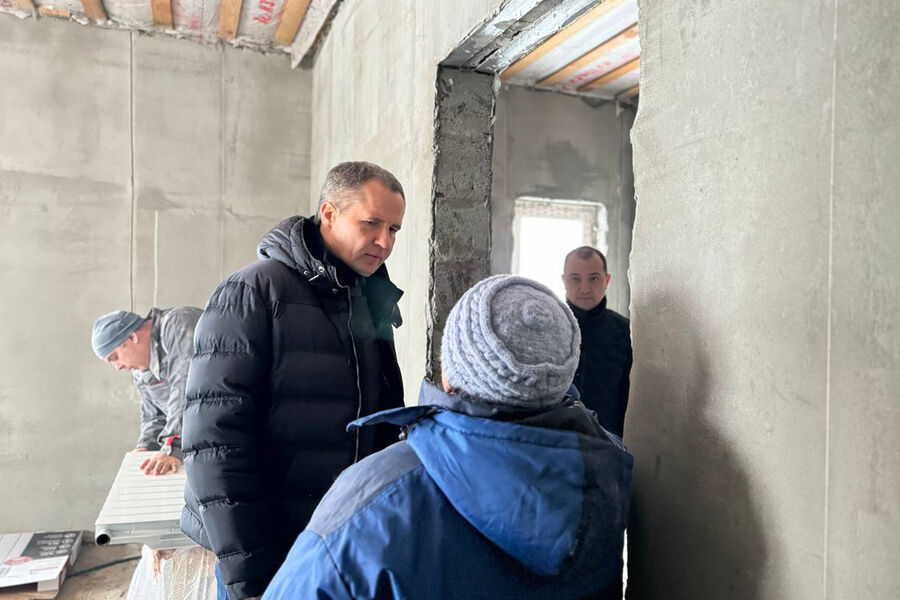 Гладков посетил места обстрелов в городе Шебекино