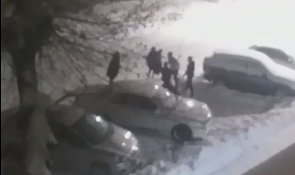 В Тюмени группа подростков избила ветерана СВО