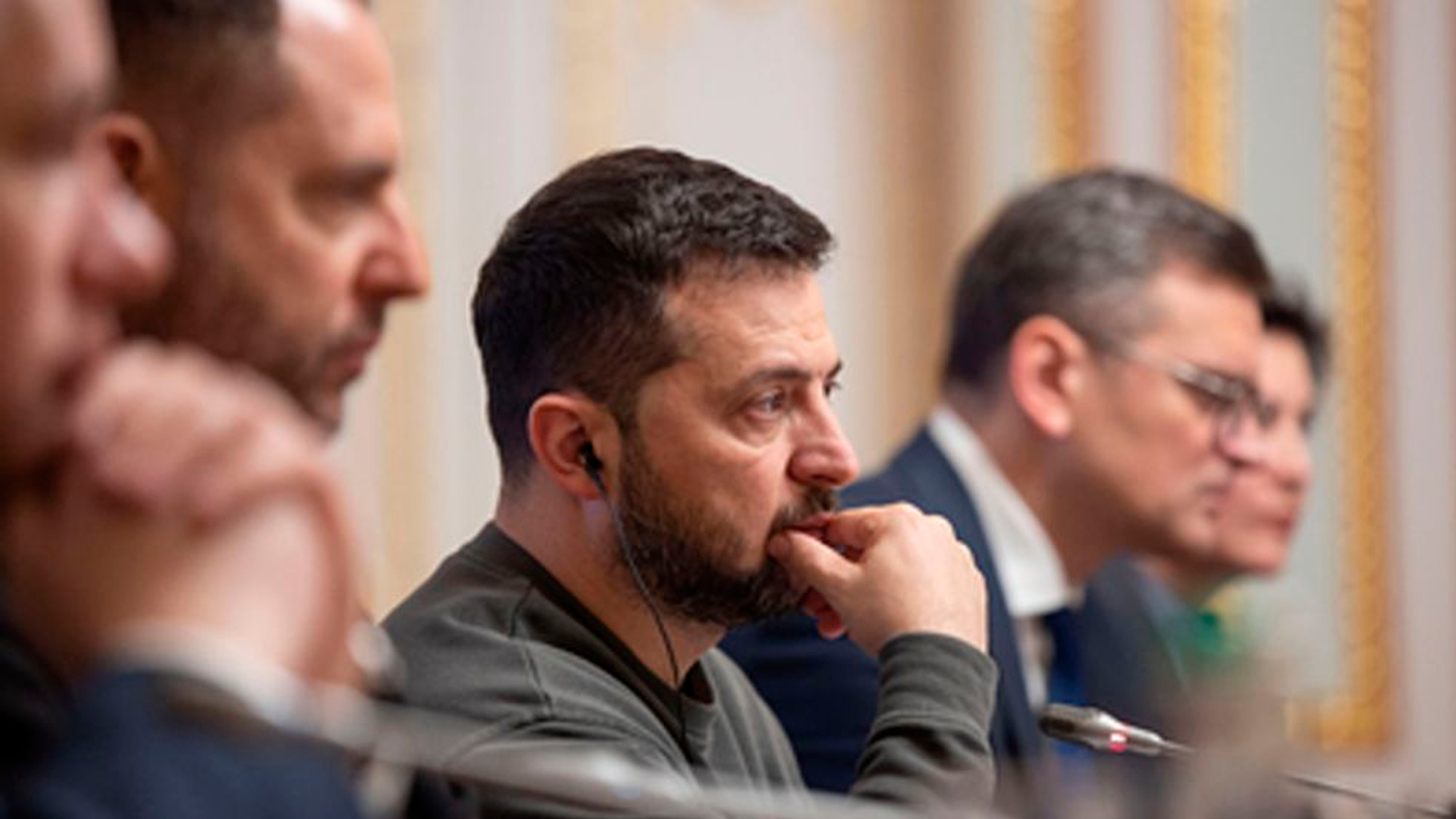 Пленный солдат ВСУ рассказал о падении доверия украинцев к Зеленскому