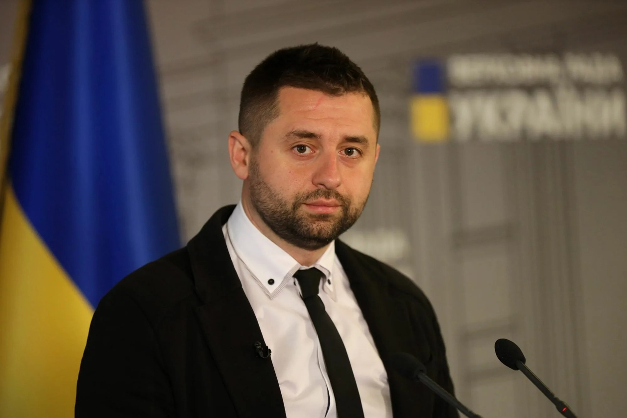 Арахамия признал, что необученных украинских солдат отправляли на передовую