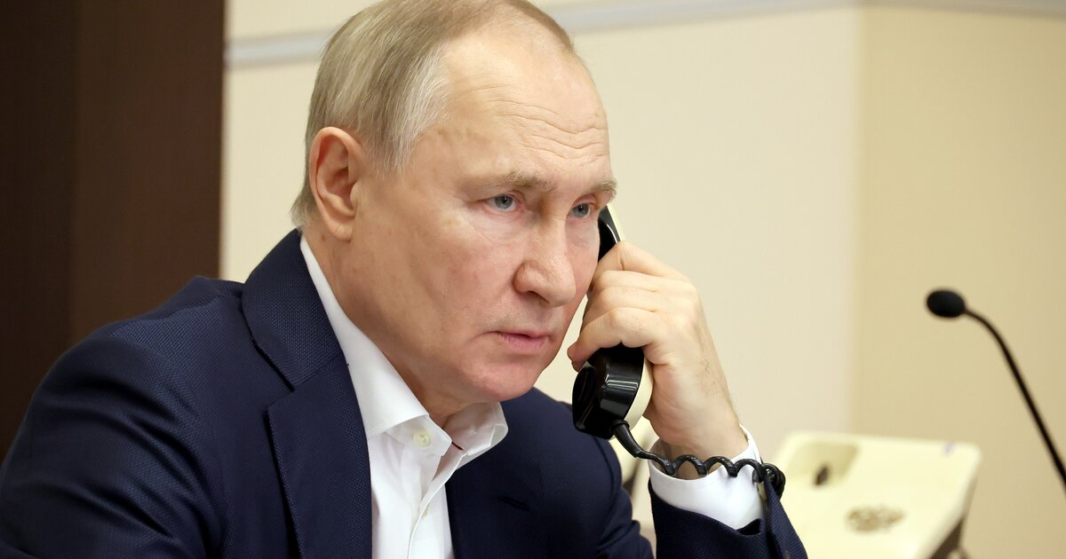 Путин провел телефонные переговоры с премьер-министром Индии
