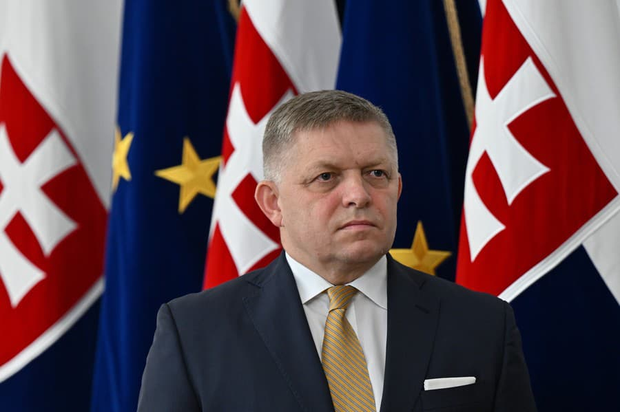 Премьер Словакии призвал Украину отдать России часть территорий