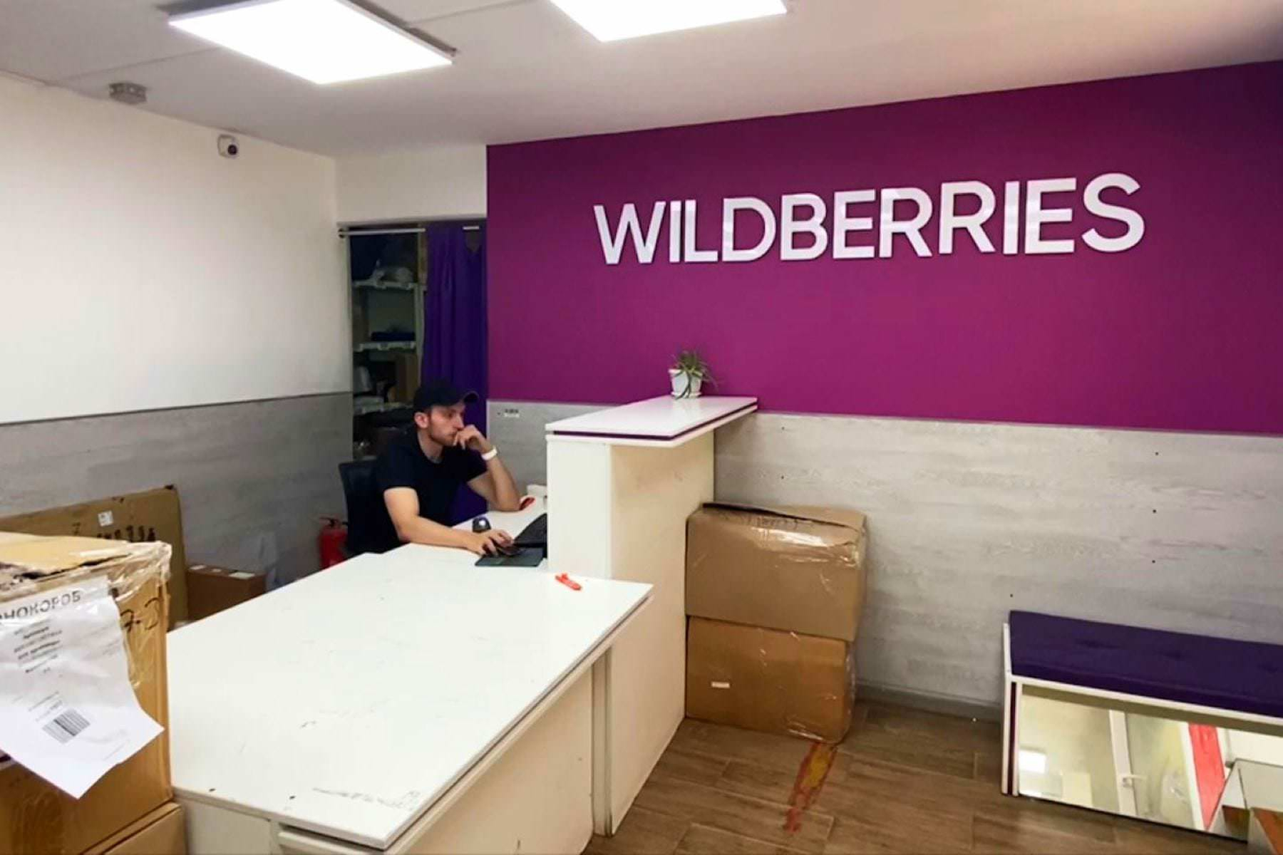 Минпромторг заявил о странности в работе сгоревшего склада Wildberries