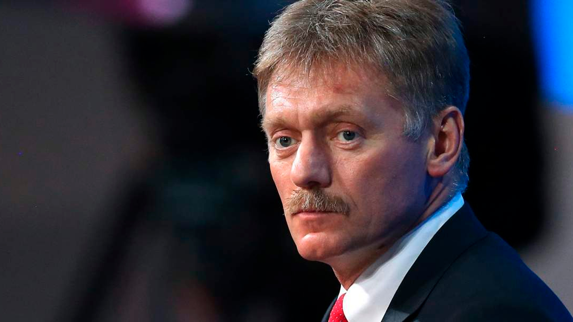 Песков назвал не поддающимся пониманию убийство Украиной своих пленных на Ил-76