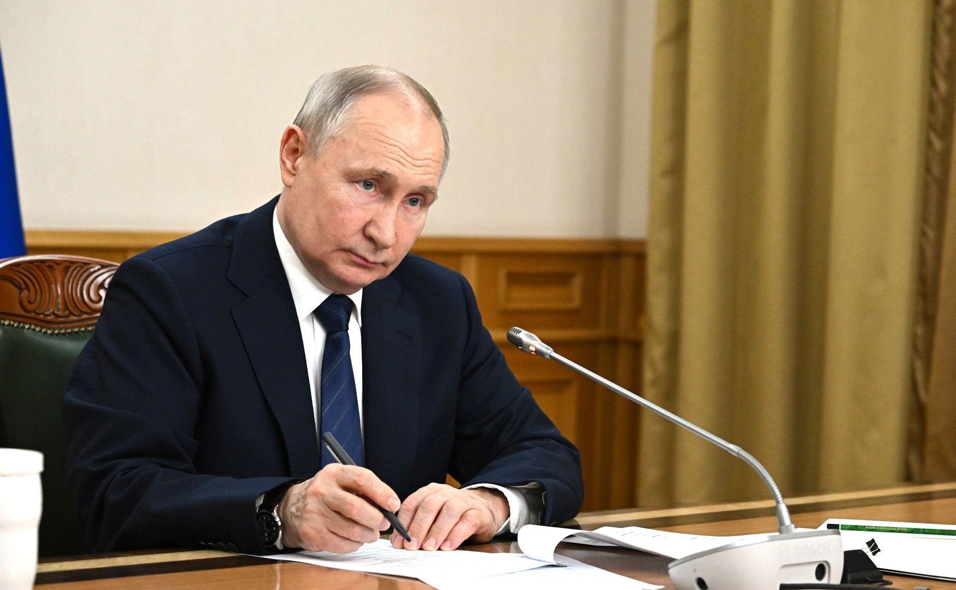 Путин: Россия всегда будет помнить о цене Победы над нацизмом