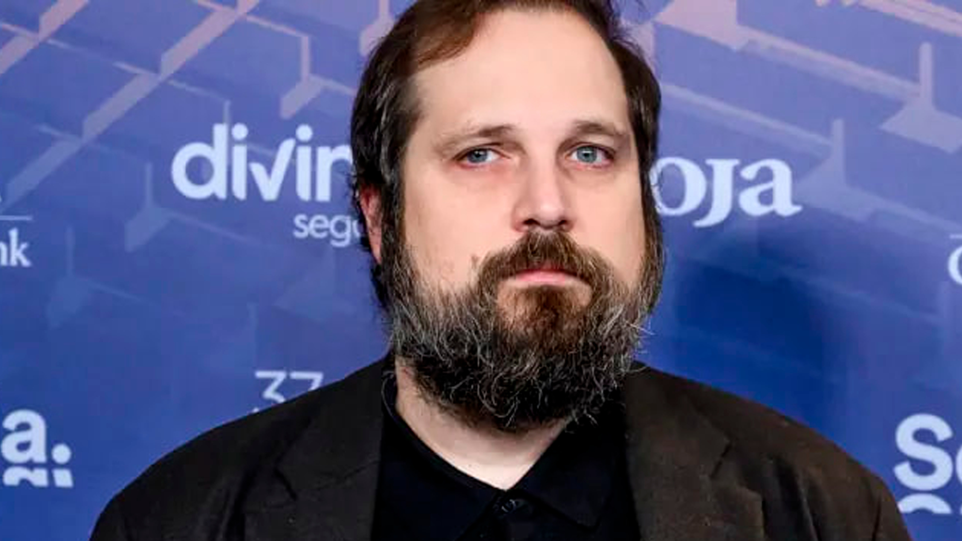El Pais: испанского режиссера Карлоса Вермута обвинили в сексуальном насилии