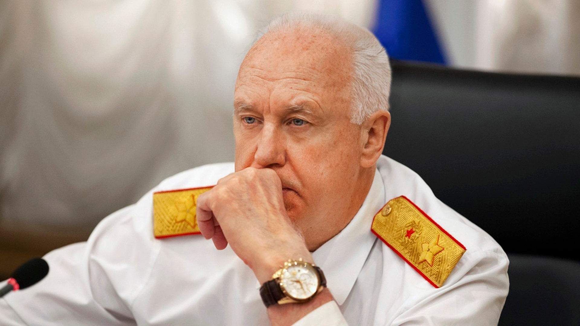 Бастрыкин поручил доложить о ходе проверки по факту пожара в Театре сатиры