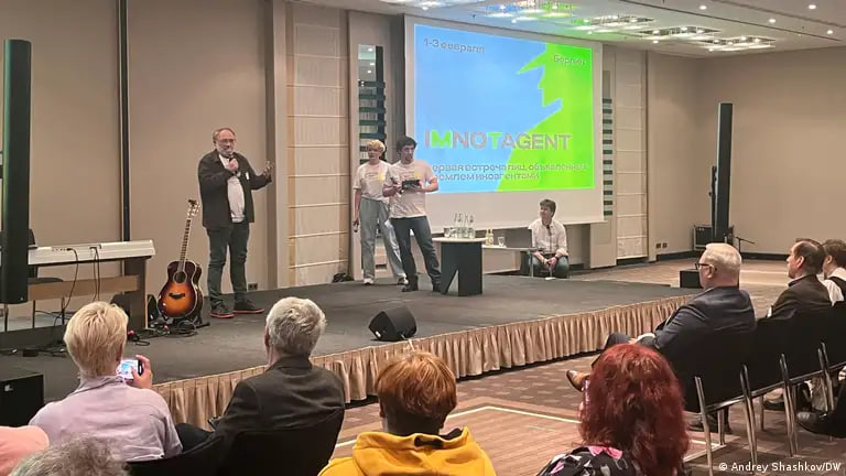«Искра мятежа из-за рубежа»: в Берлине прошел съезд коллаборантов