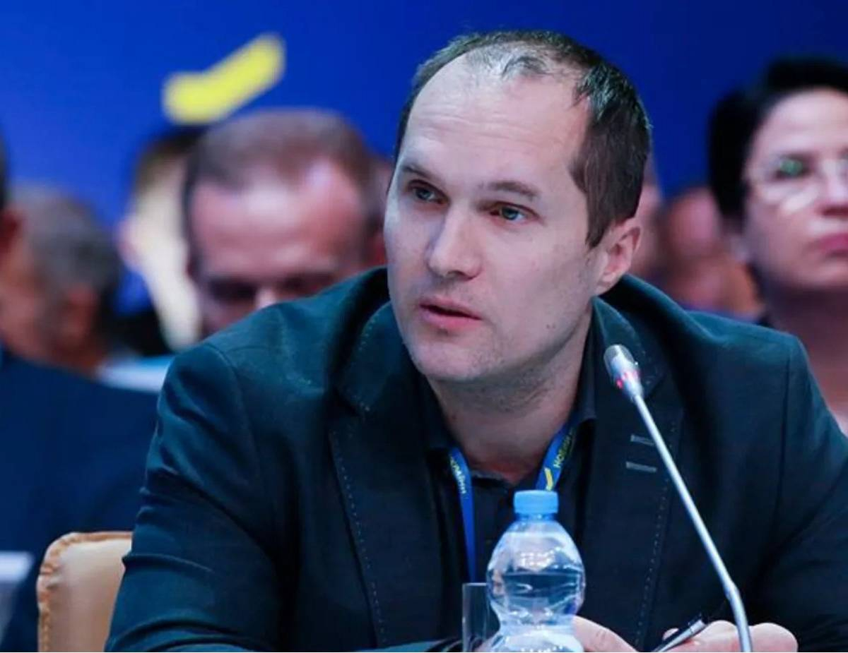Бутусов: украинские генералы не хотят раздражать руководство плохими новостями