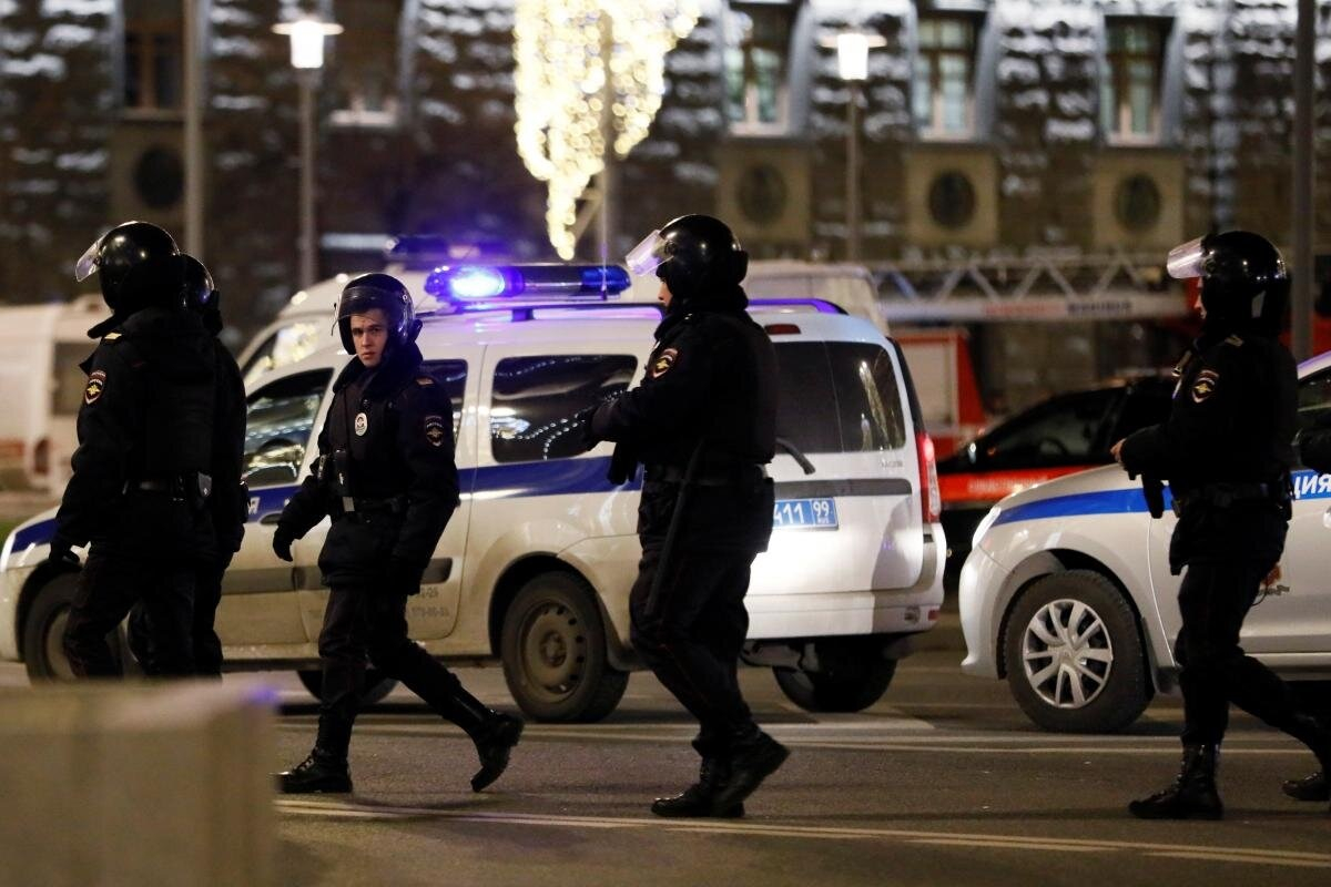 Полиция ворвалась на БДСМ-вечеринку в центре Екатеринбурга