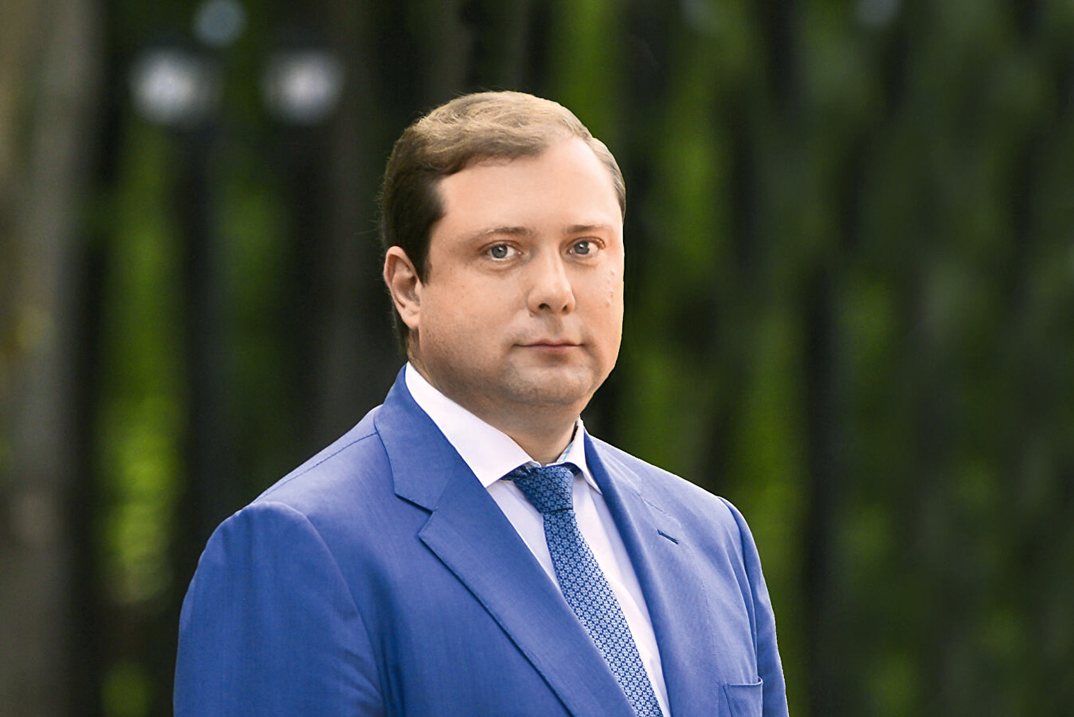 Путин назначил экс-губернатора Смоленской области Островского гендиректором МИД