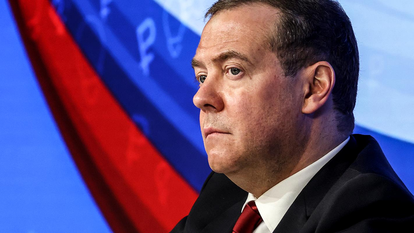 Медведев назвал интервью Путина «точным попаданием лекарства в цель»