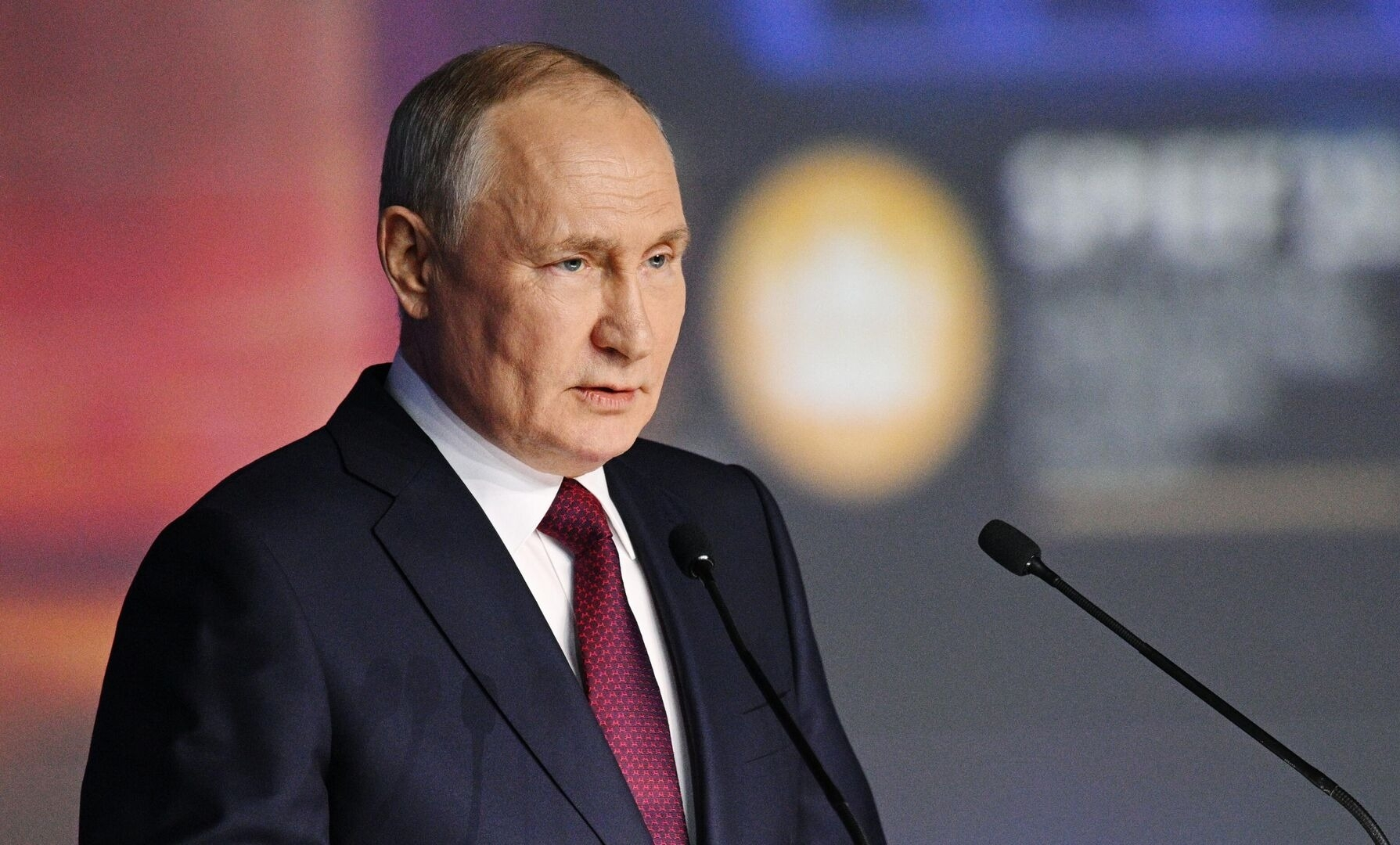 Путин: Россия никогда не разделяла русских и украинцев
