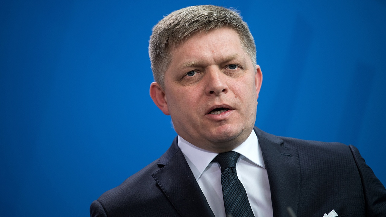 Премьер Словакии назвал нереальным уход России из Донбасса