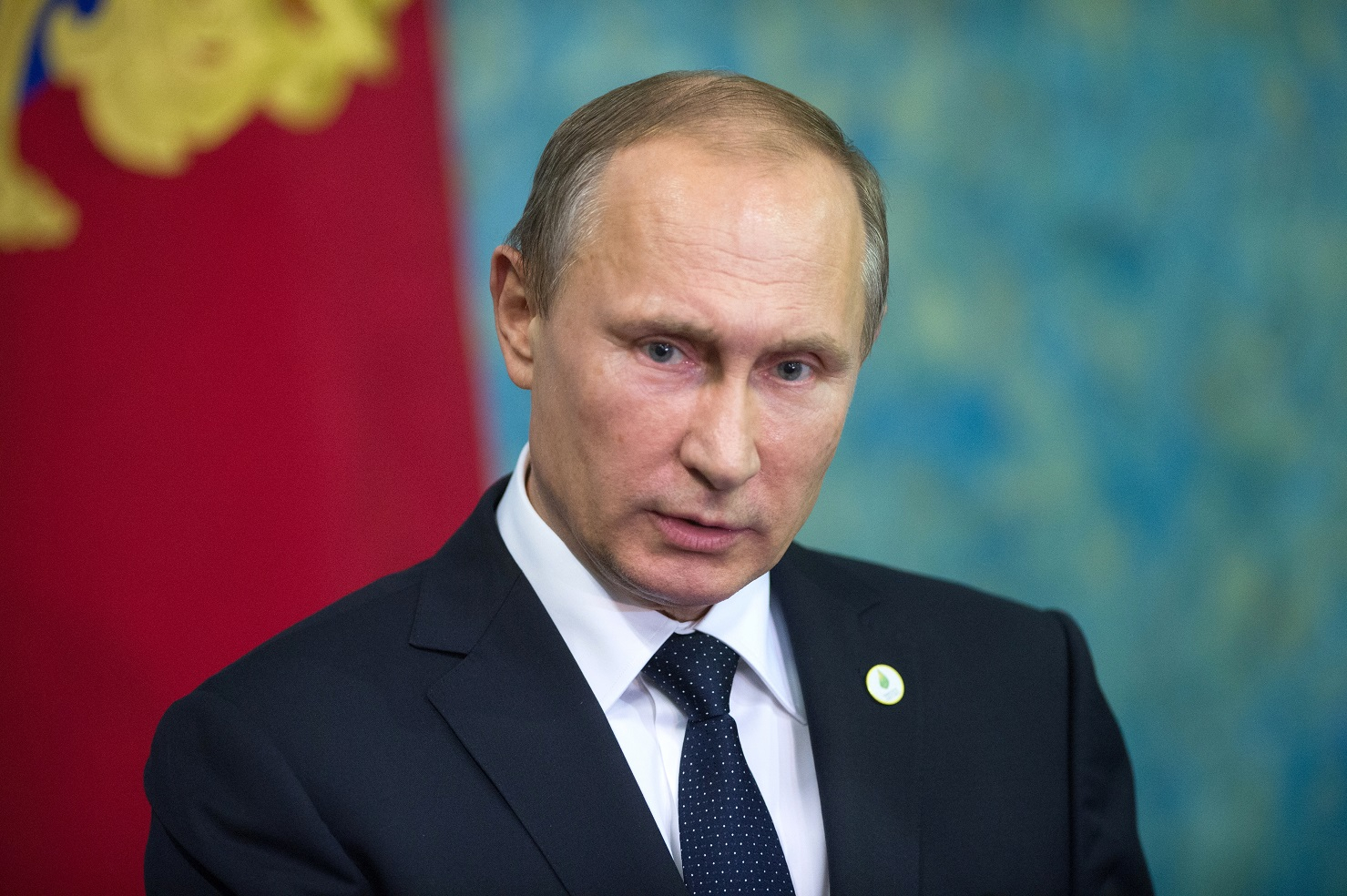 Путин: Украина продолжает получать деньги за транзит российского газа
