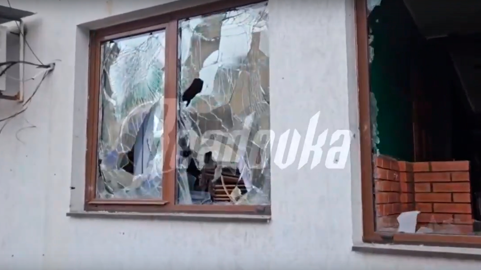«Тела мертвых людей и разбитые здания»: появилось видео с места обстрела Донецка со стороны ВСУ