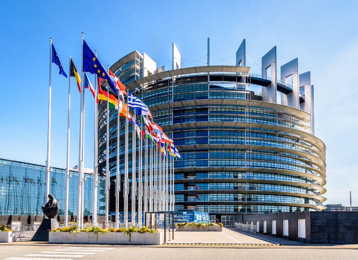 Европарламент одобрил выделение Украине 50 млрд евро