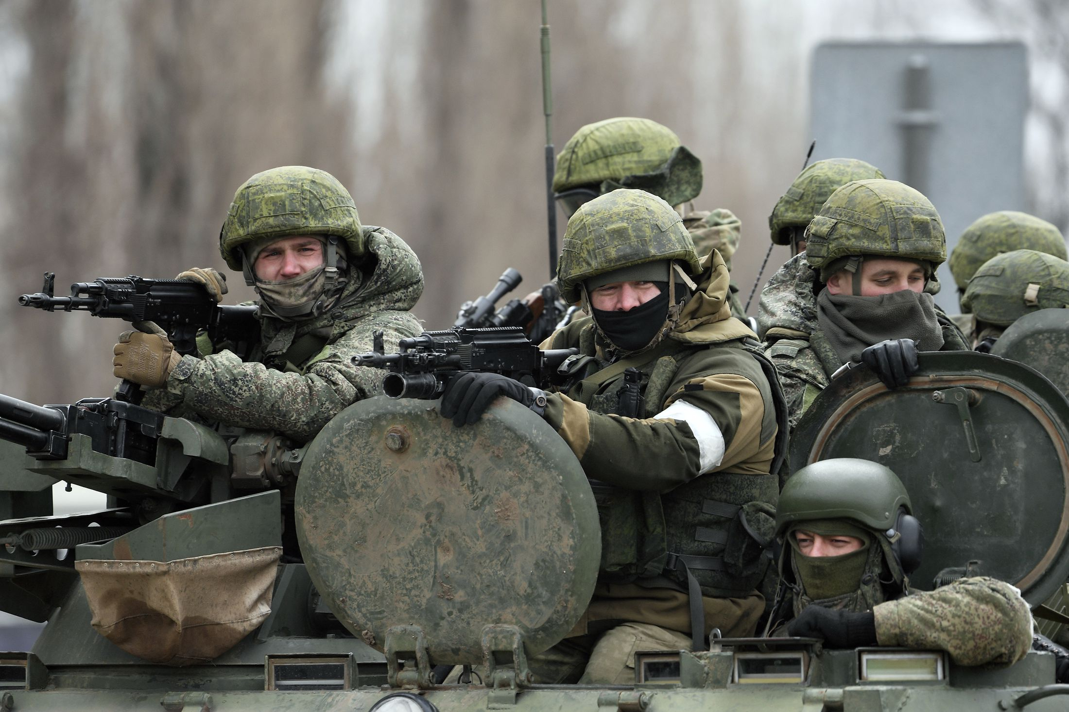 Опрос: 76% французов выступили против отправки войск на Украину