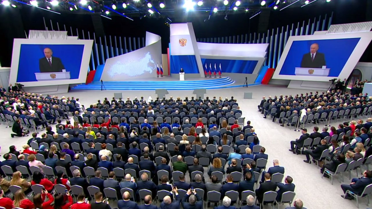 Путин: Россия не позволит вмешиваться в ее внутренние дела