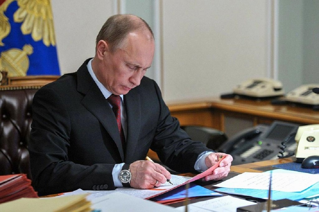 Путин утвердил новую Стратегию научно-технологического развития России