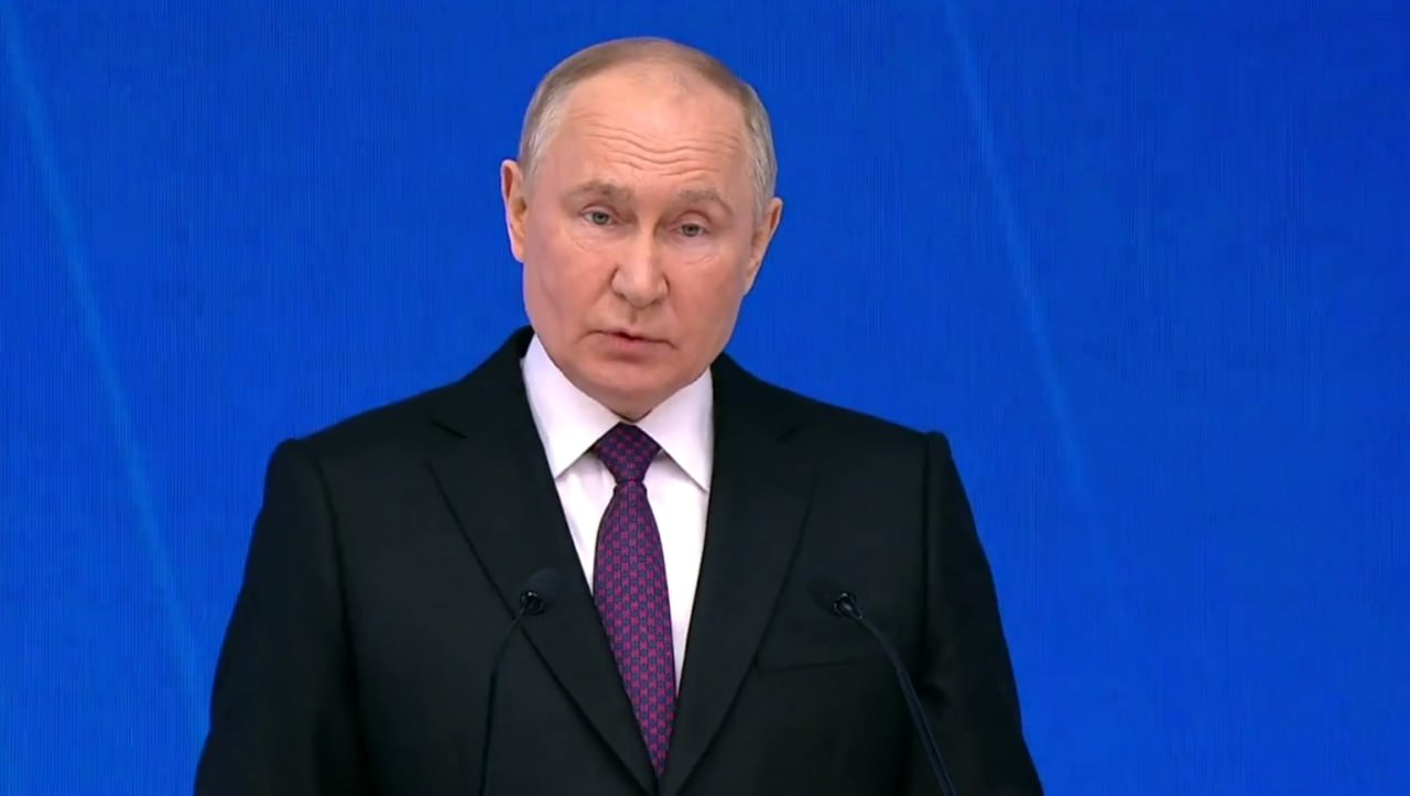 Путин: Россия будет создавать новые логистические коридоры