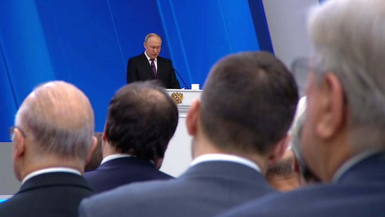 Путин заявил, что РФ опередила страны G7 по темпам экономического развития