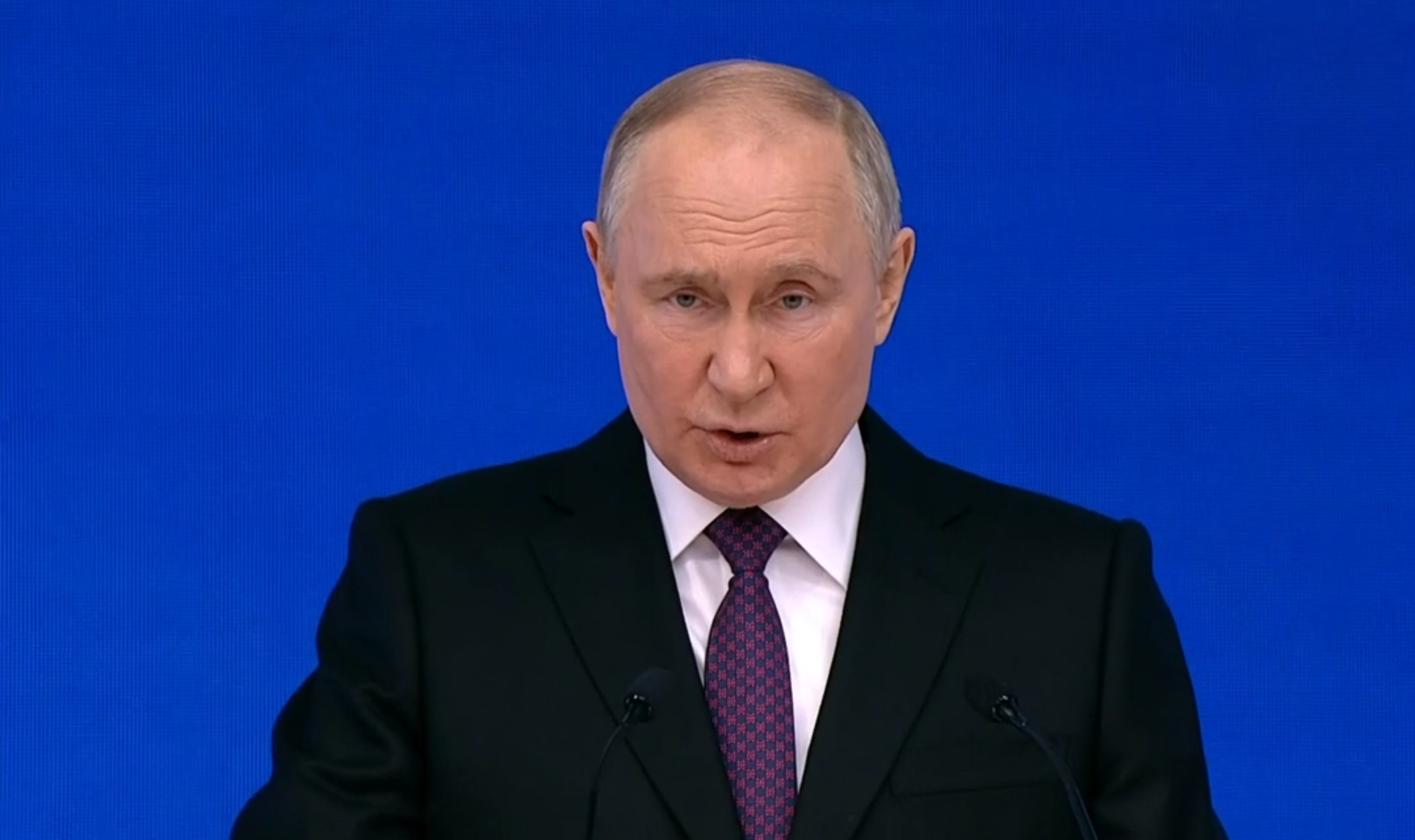Путин объявил о запуске программы «Земский работник культуры»