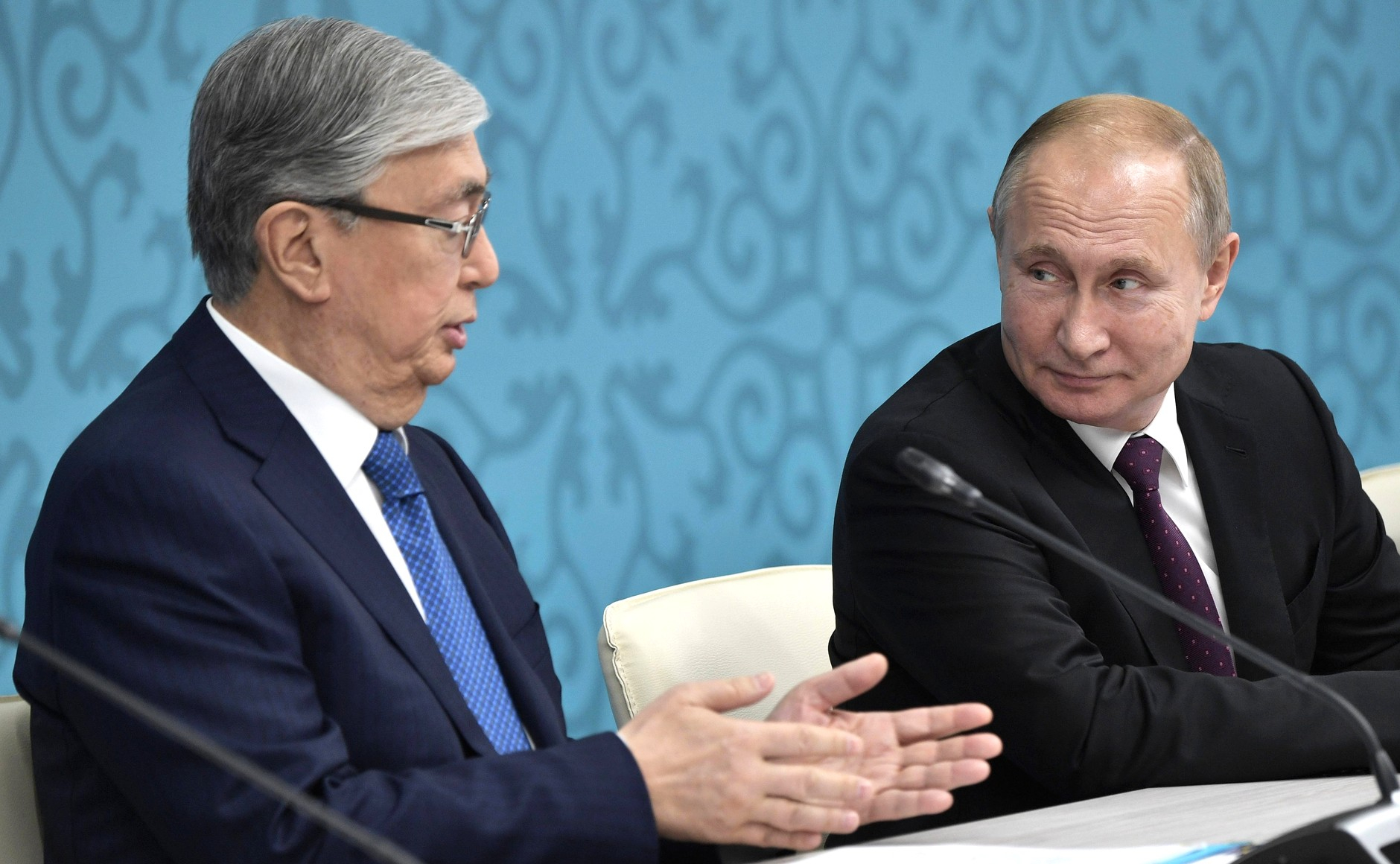 Путин обсудил с Токаевым реализацию совместных проектов в нескольких областях