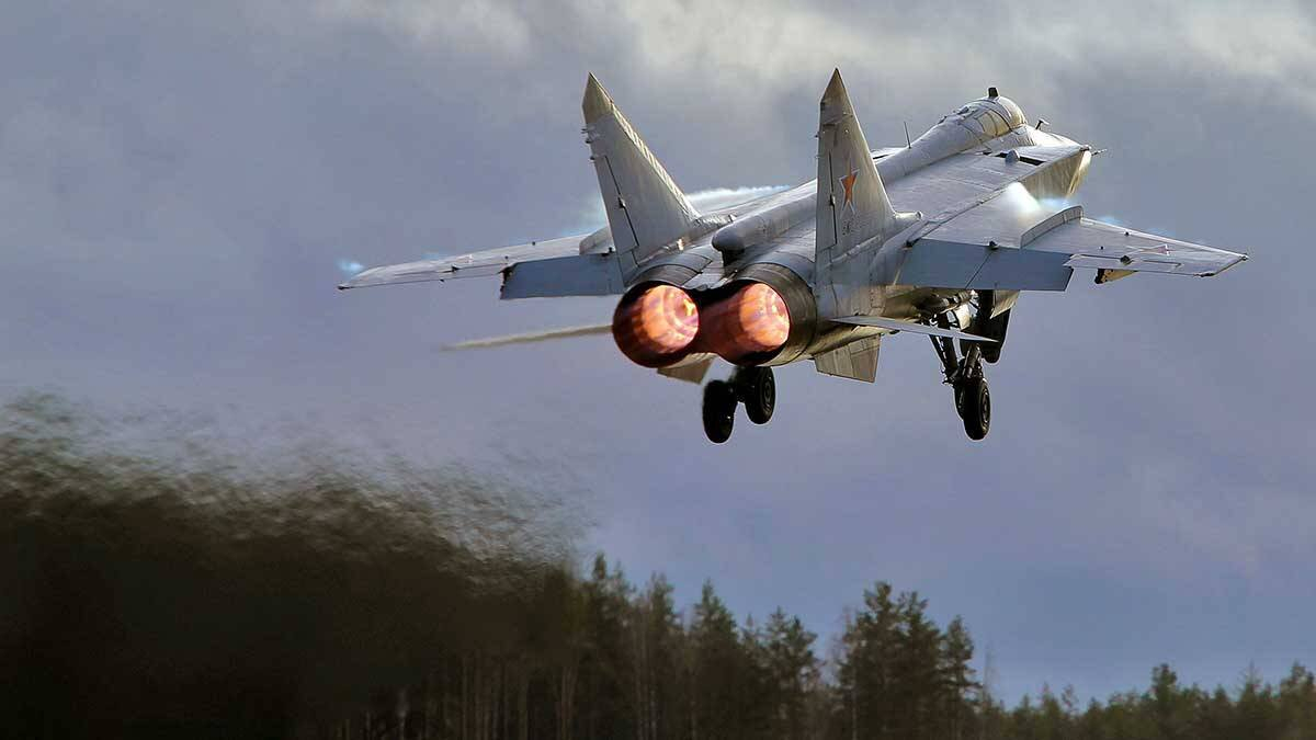 МО РФ: Су-35С не дают самолетам ВСУ взлетать с аэродромов на Авдеевском направлении