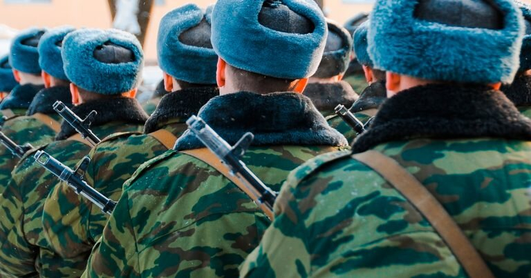 В Госдуму внесли проект об освобождении контрактников от уголовного наказания