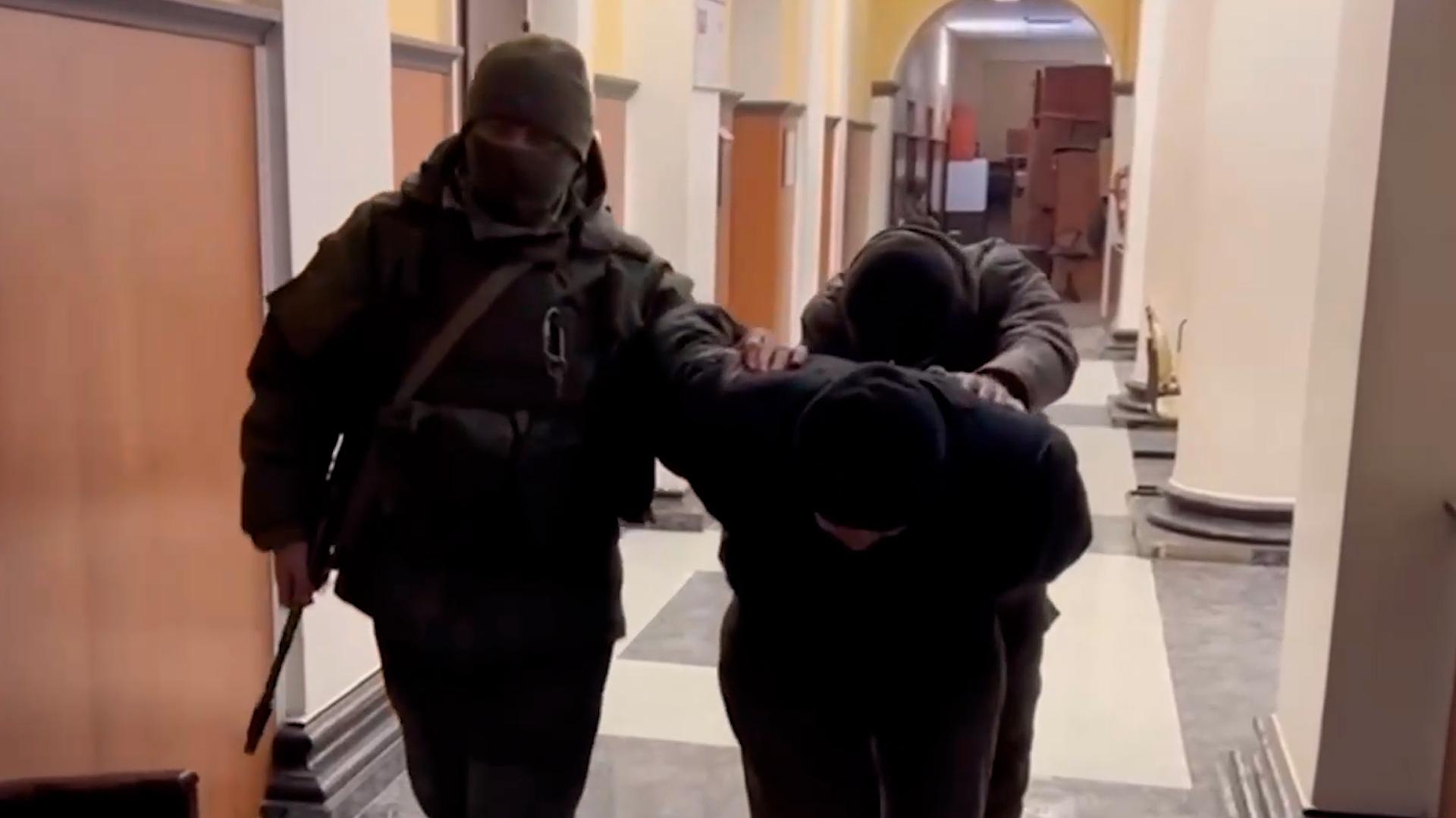 Двум боевикам ВСУ дали пожизненные сроки за убийства жителей Мариуполя