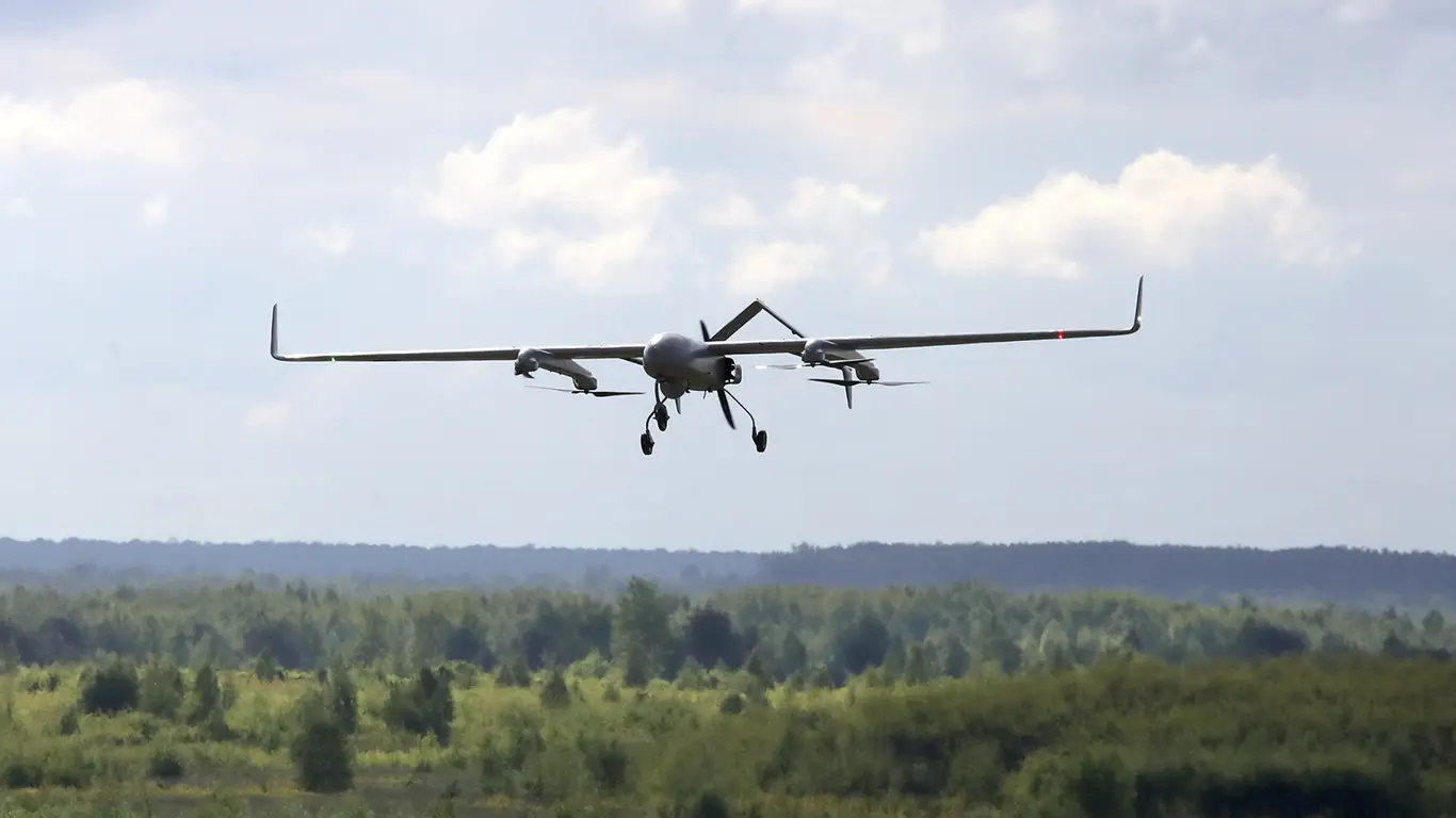Военный эксперт Орлов объяснил цель массированных атак беспилотников ВСУ на российские регионы