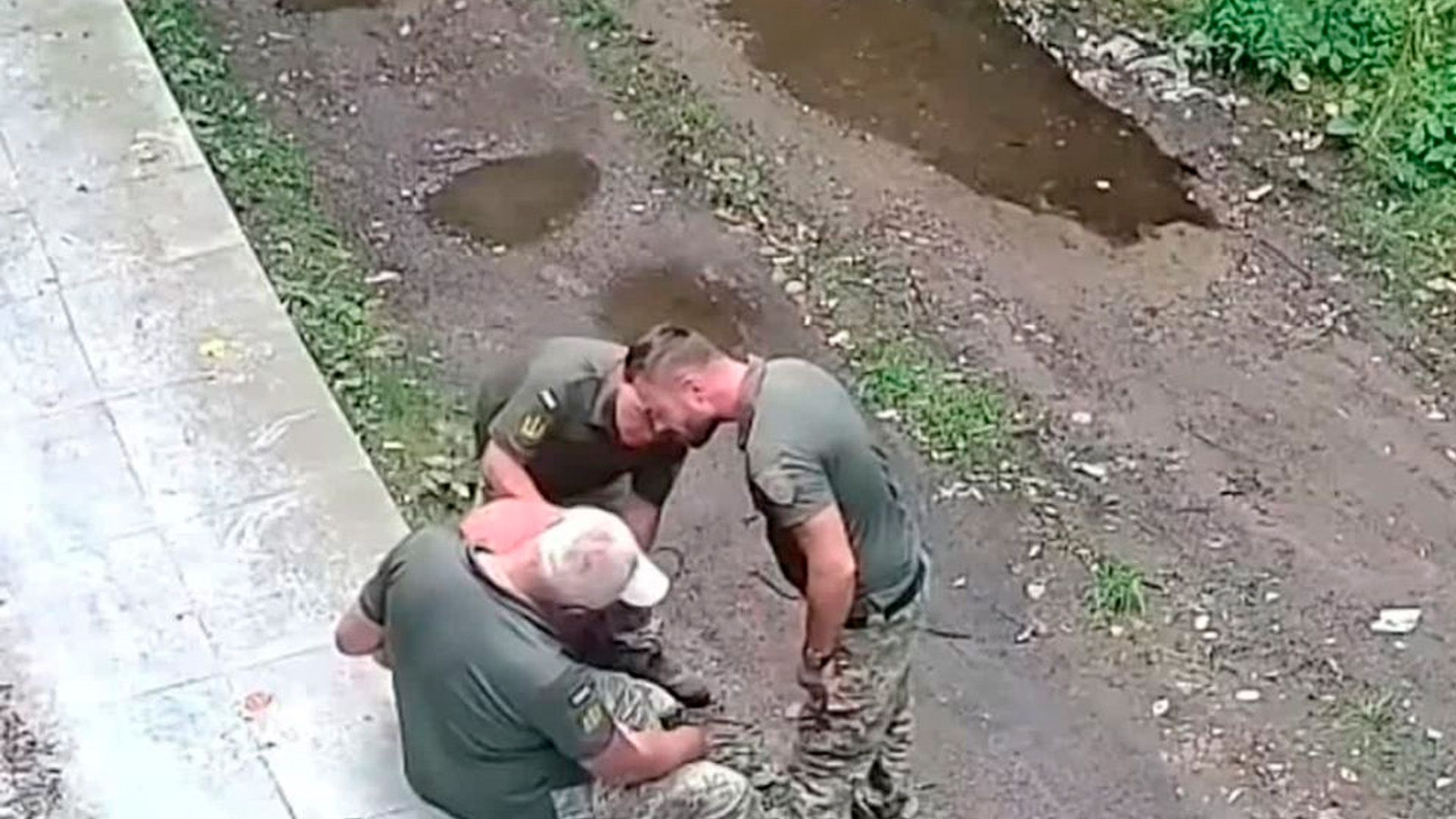 СМИ: украинские военкомы довели призывника до попытки самоубийства