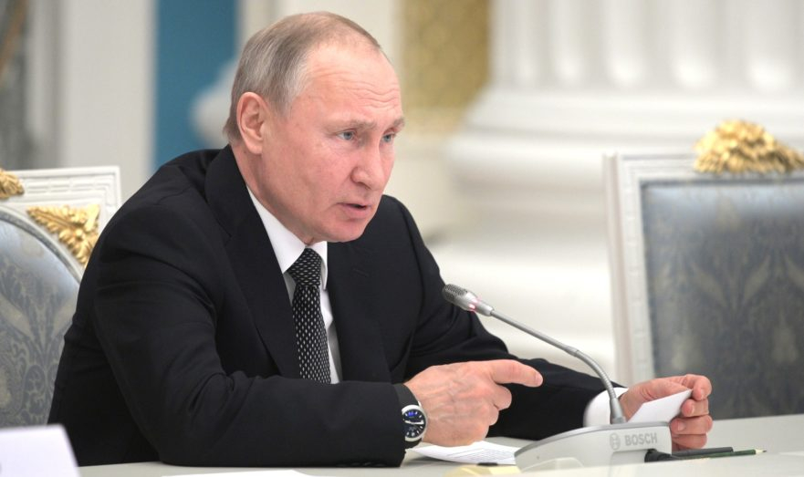 Путин поручил наращивать боевые возможности пограничных войск