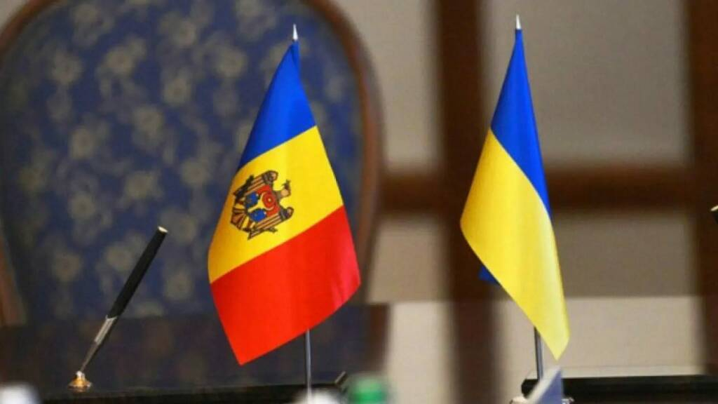 Политолог Михайлов: интеграции Украины и Молдавии в ЕС не будет