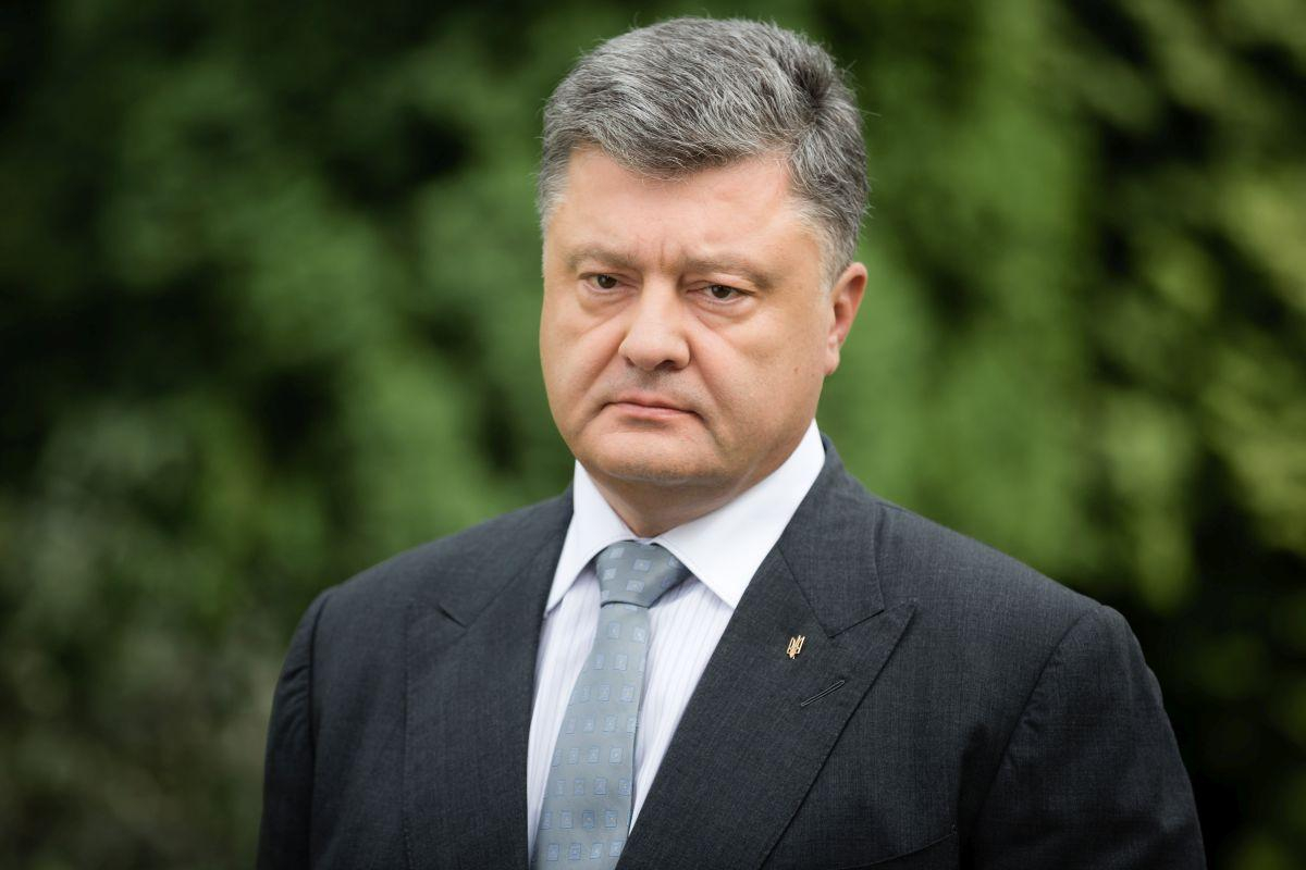 Порошенко: Украина построила менее 10% укреплений на линии фронта