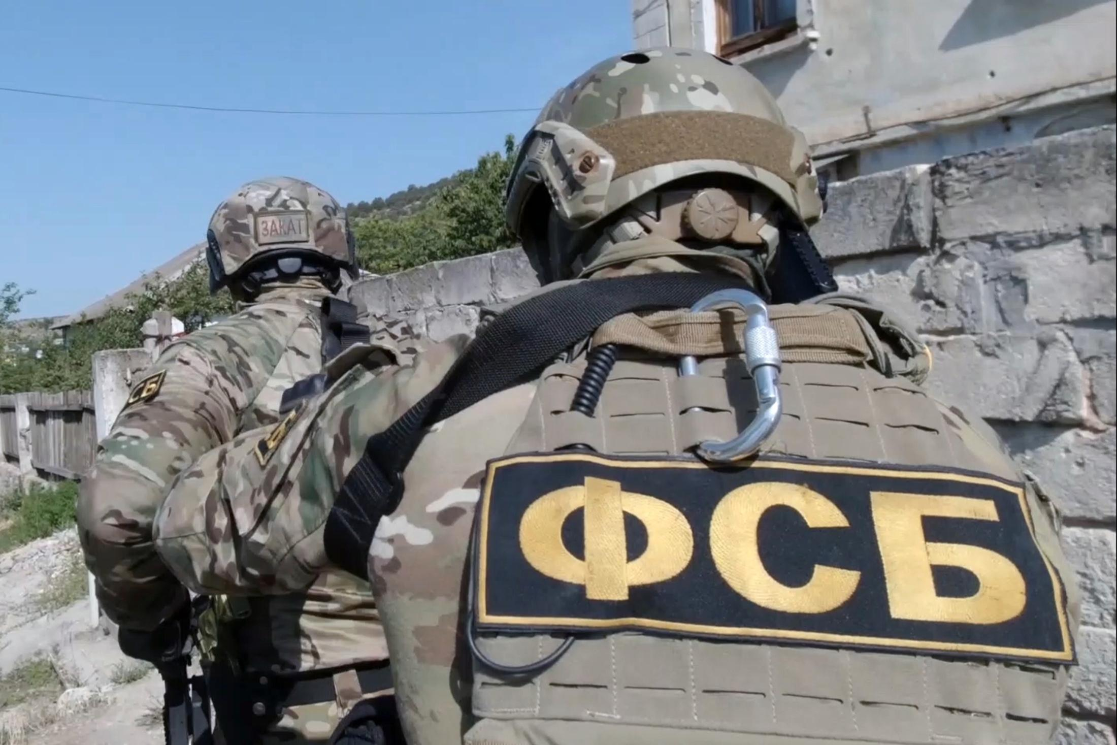 ФСБ задержала в Екатеринбурге экстремиста за подготовку теракта против военных