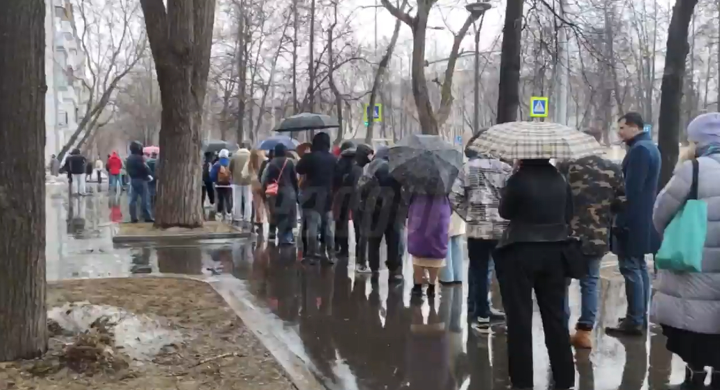 В Москве неравнодушные люди пришли сдать кровь для пострадавших в «Крокусе»