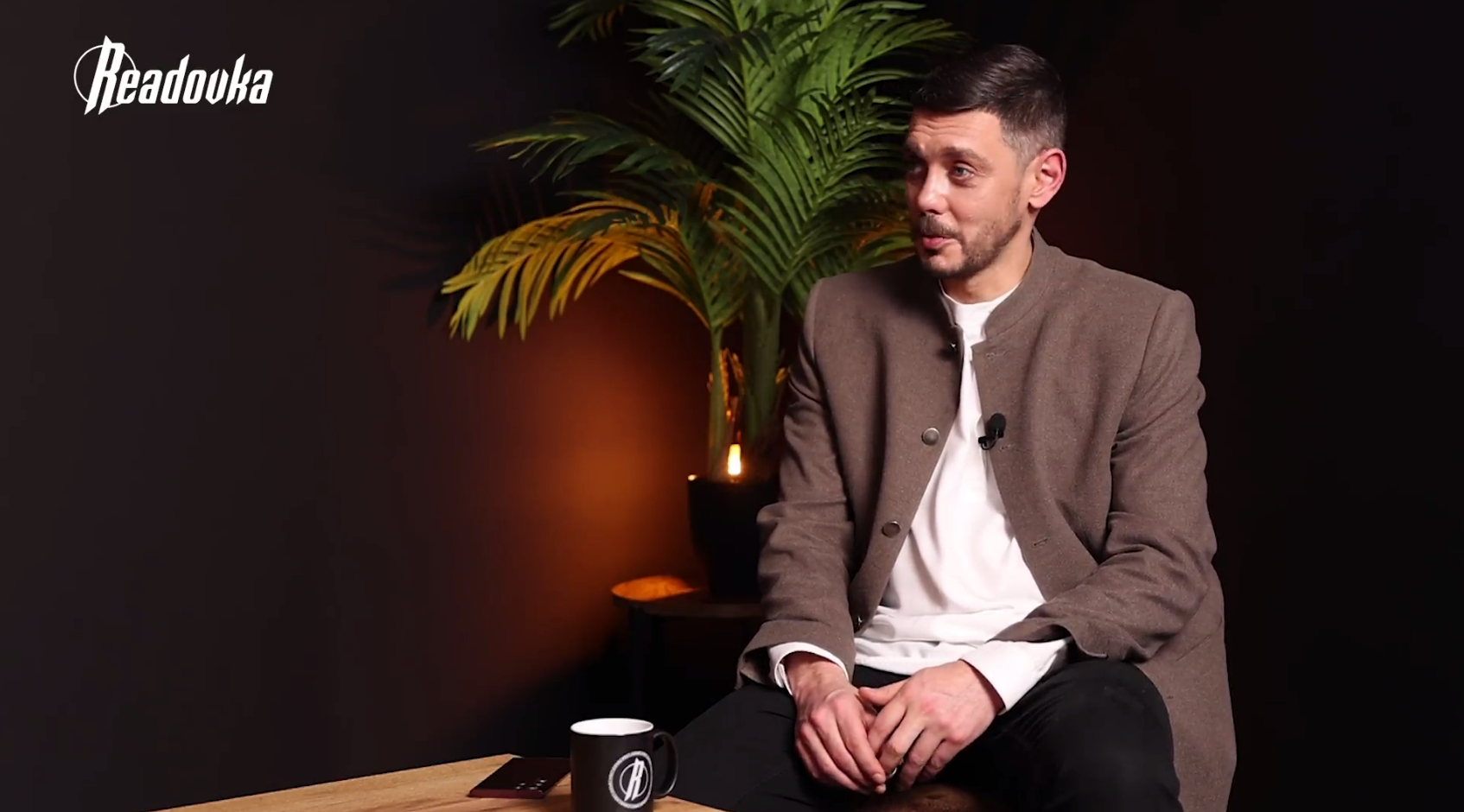 Личная позиция: Большое интервью Readovka с ведущим «Первого канала» Русланом Осташко