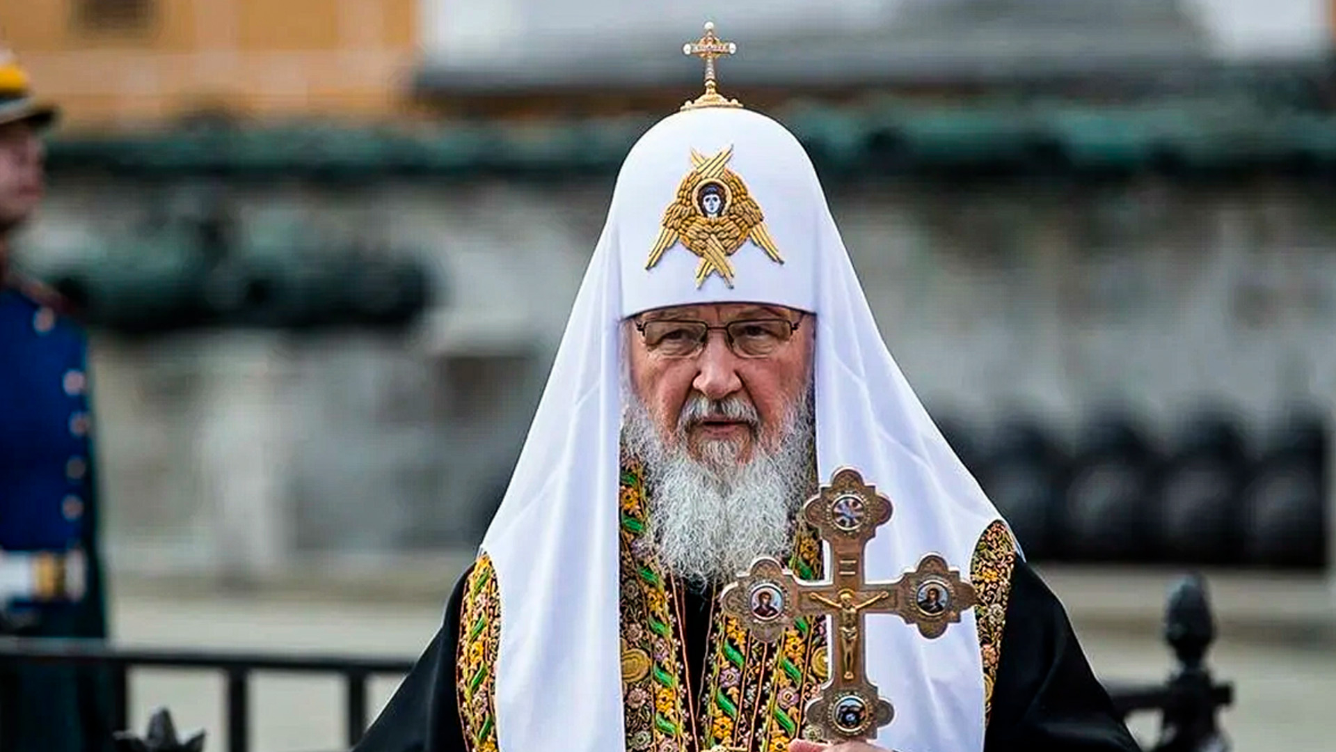 Патриарх Кирилл заявил о нежелании части мигрантов уважать культуру России