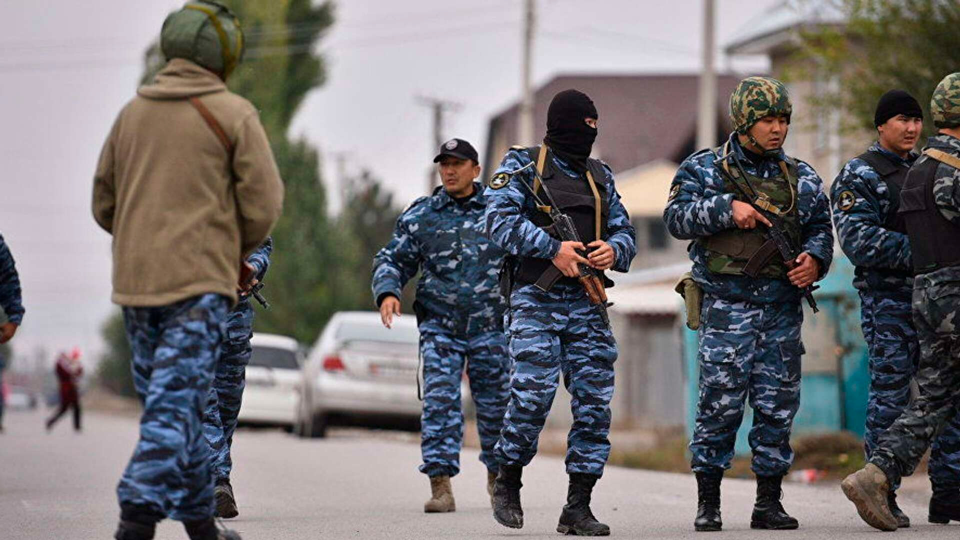 В Таджикистане задержали девять человек за связь с террористами из «Крокуса»